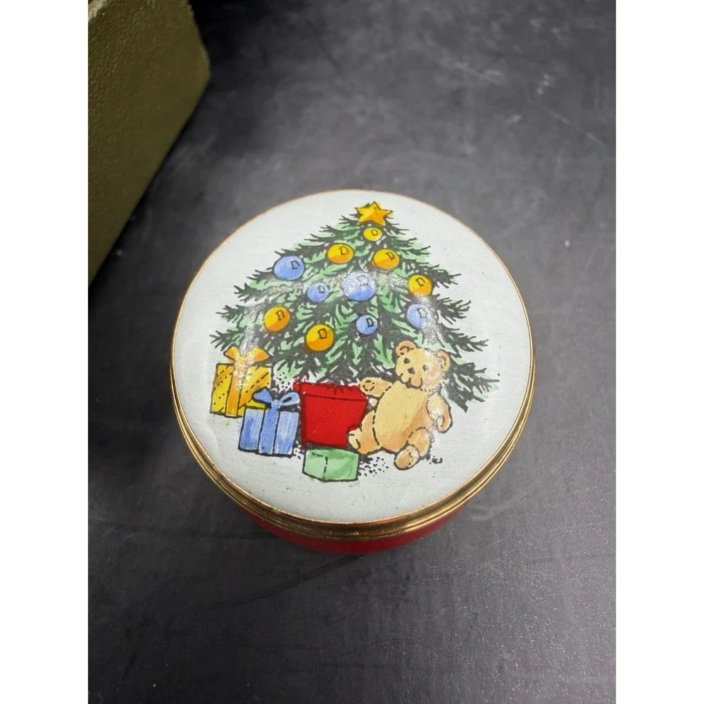 🎄 Crummels English Enamels Vintage Tiny Christmas Trinket Box – EUC ✨